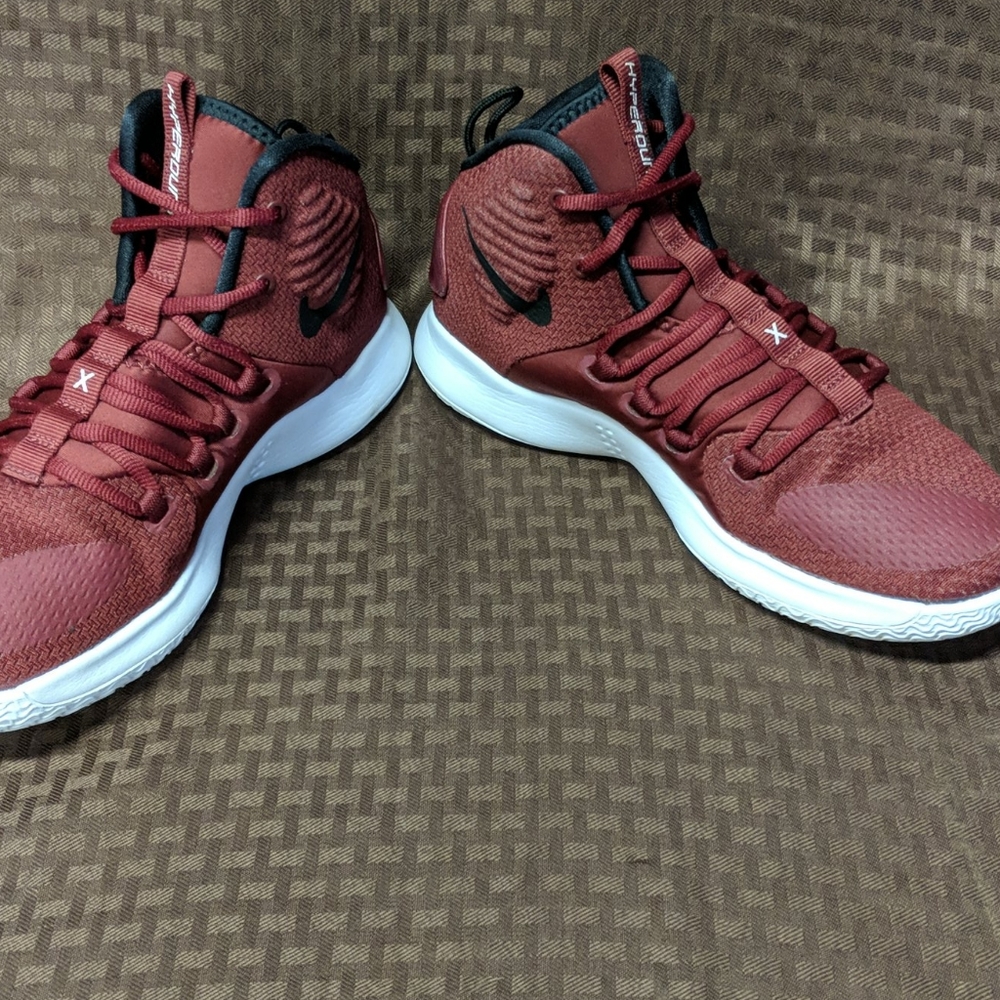 Nike Hyperdunk - Picture 9 of 12